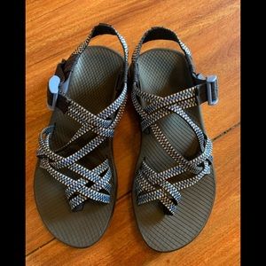 🆕❤️Chaco Sandals